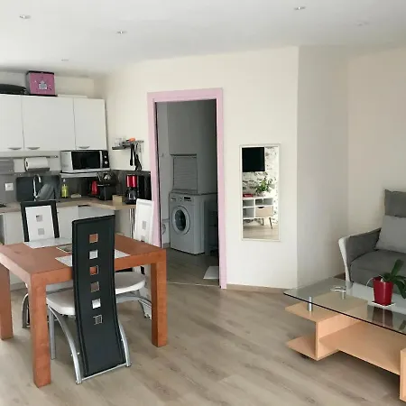 Studio Rue Du Petit Doucy Apartment *