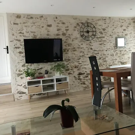 Studio Rue Du Petit Doucy Bellot